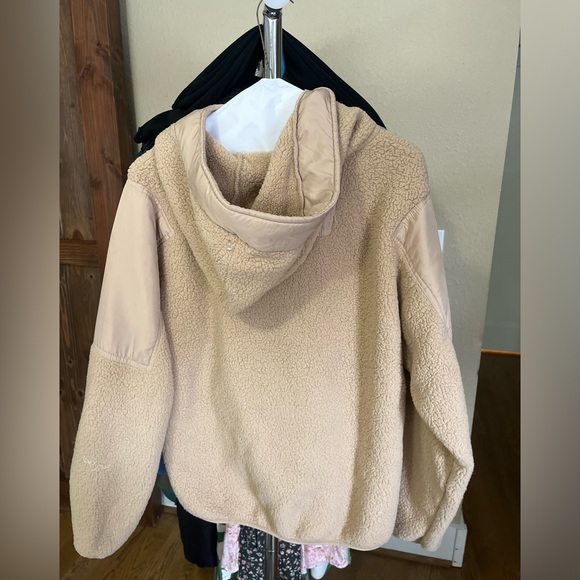 Panadilla womans half zip fleece pullover, size small - Picture 2 of 2